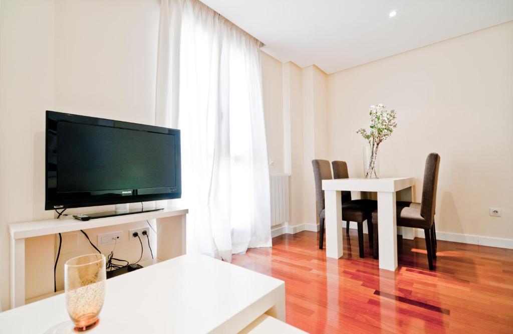 Hostal Retiro Madrid Exterior foto