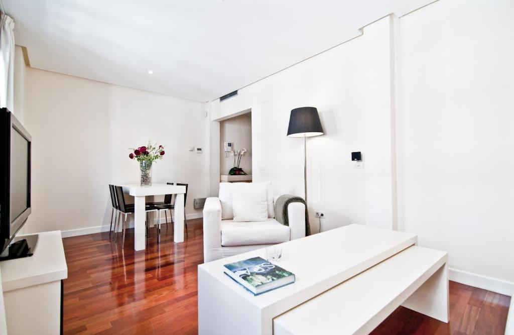 Hostal Retiro Madrid Habitación foto