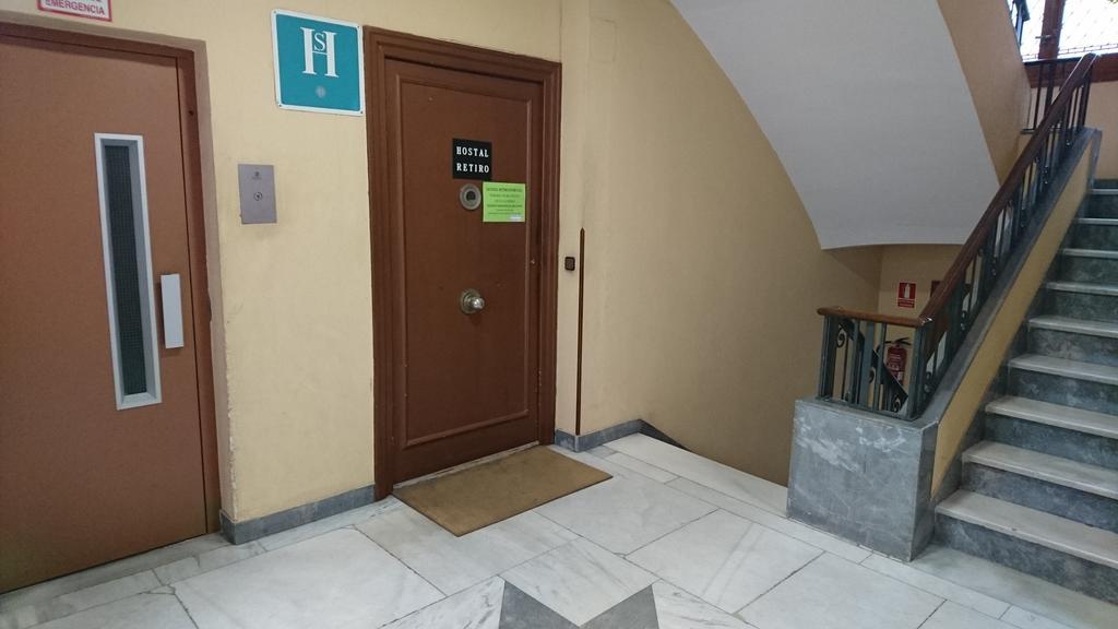 Hostal Retiro Madrid Exterior foto